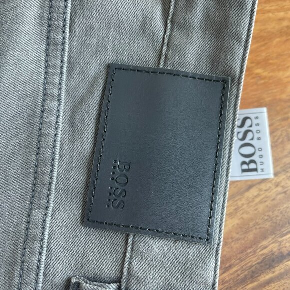Hugo Boss Jeans XL slim fit/tapered - Picture 9 of 10